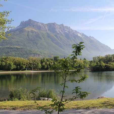 Juste Pour Le Plaisir Bed and Breakfast Saint-Pierre-dʼAlbigny Exterior foto