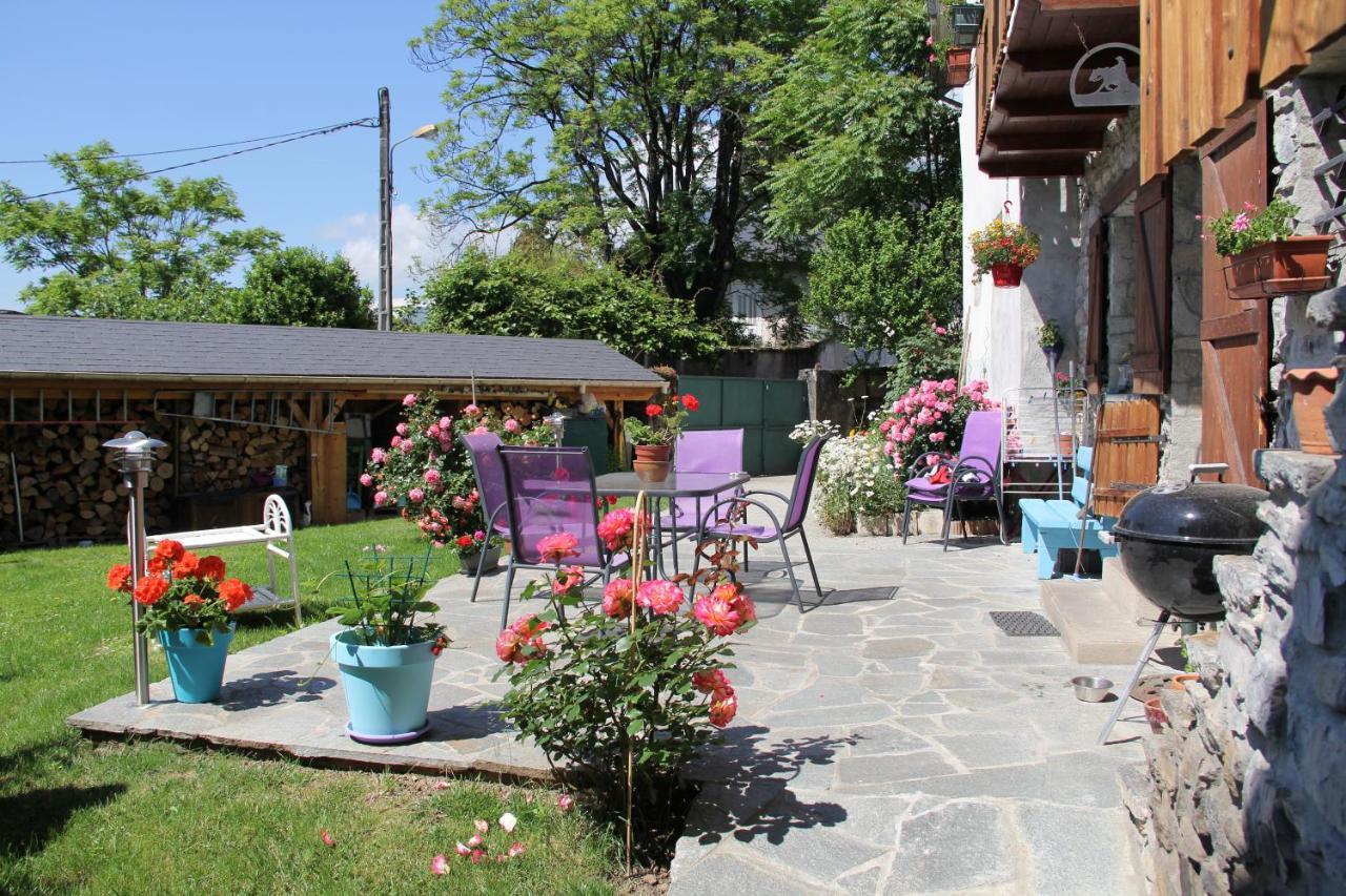 Juste Pour Le Plaisir Bed and Breakfast Saint-Pierre-dʼAlbigny Exterior foto